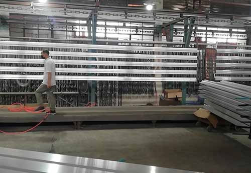 流（liú）動的鋁材廠家