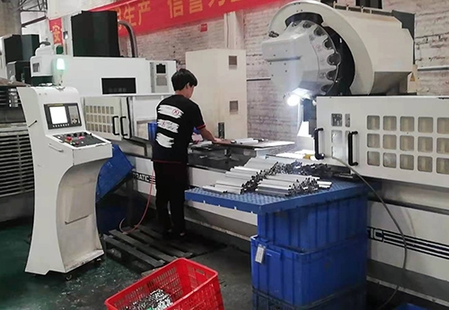 中文字幕精品人妻熟女廠房圖